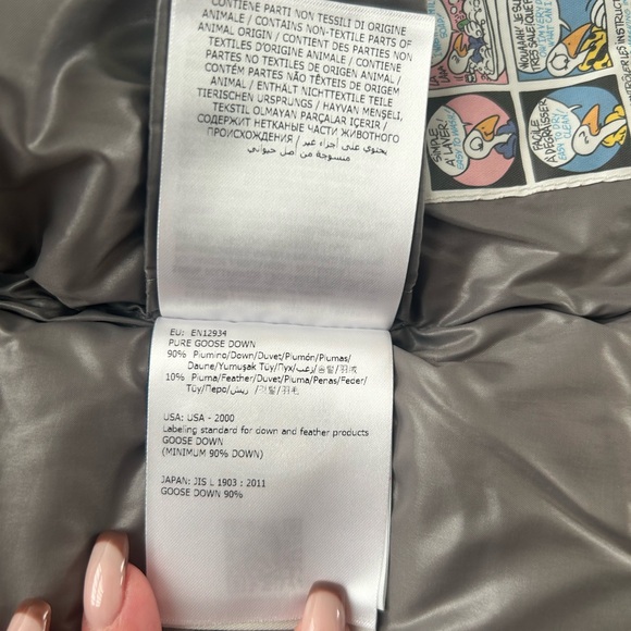 Moncler 12/18 months down jacket - Picture 14 of 16